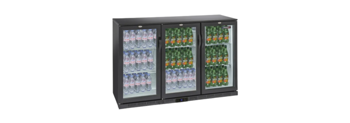 distributeur de boisson et arrière-bar