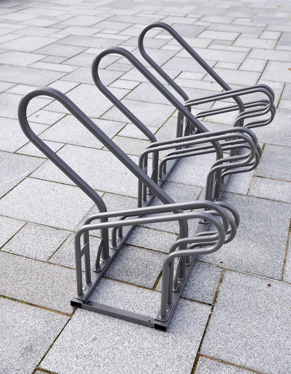 Support vélo 6 places Optimum avec emplacements décalés pour meilleure accessibilité