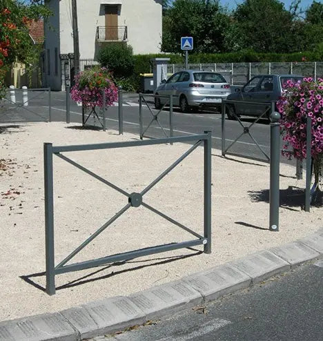 Barrière Châtelet robuste avec fixation par scellement ou sur platines