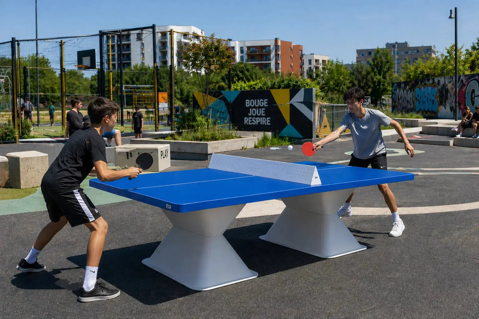 Table de ping pong Diabolo plateau 60 mm bleu mise en situation