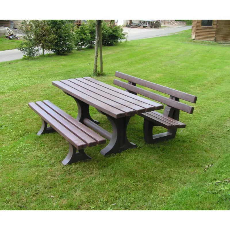 Ensemble table et bancs en plastique recyclé Tivoli