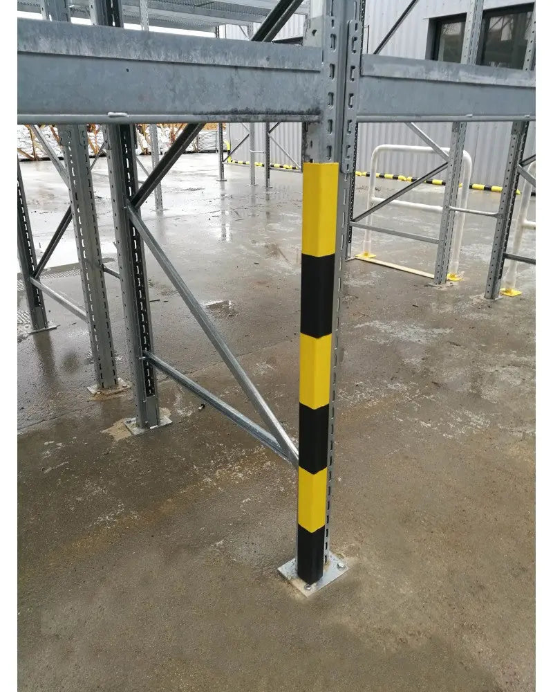 Protection d'angle avec profilé aluminium - France Collectivités