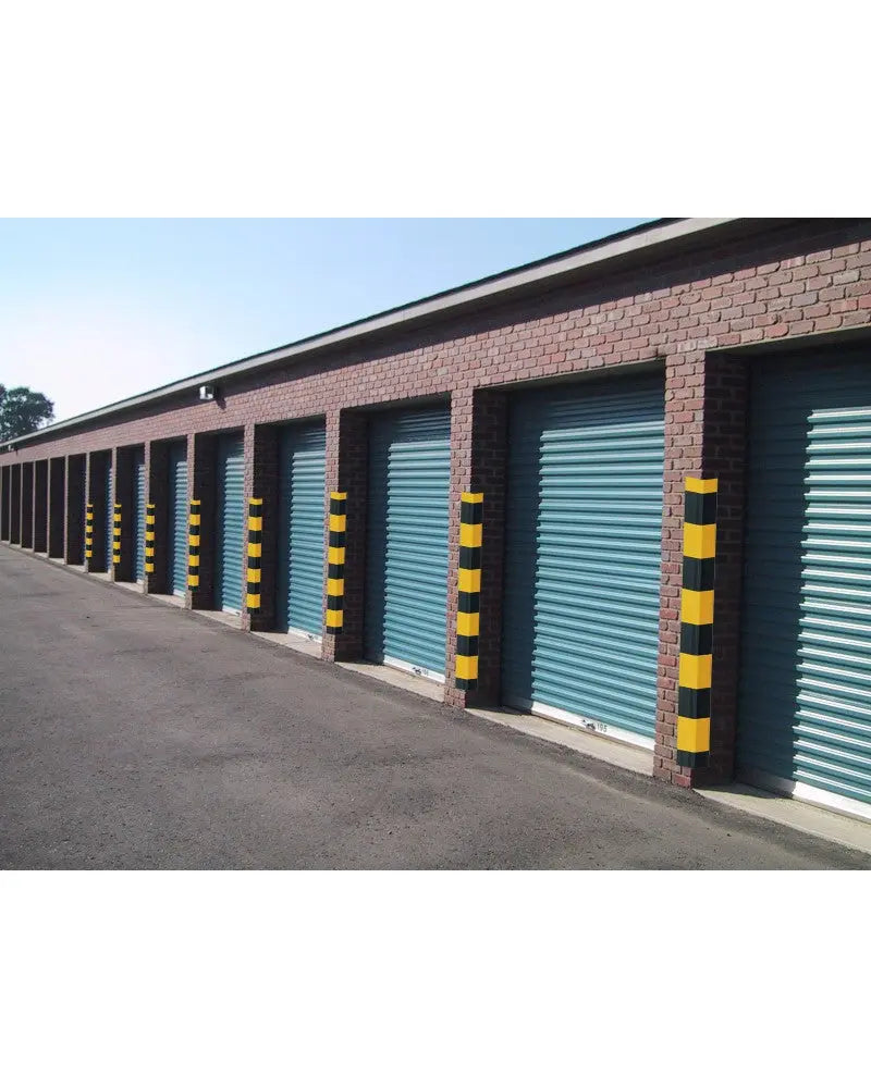 Protection d'angle avec profilé aluminium - France Collectivités