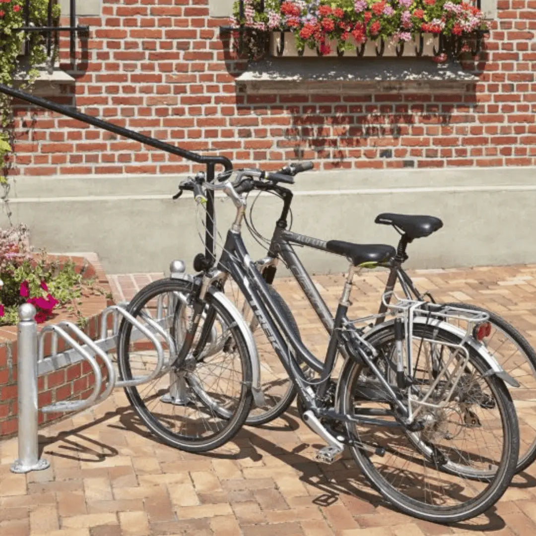 Râtelier Mottez New York Galvanisé 3, 5 ou 10 vélos côte à côte - France Collectivités