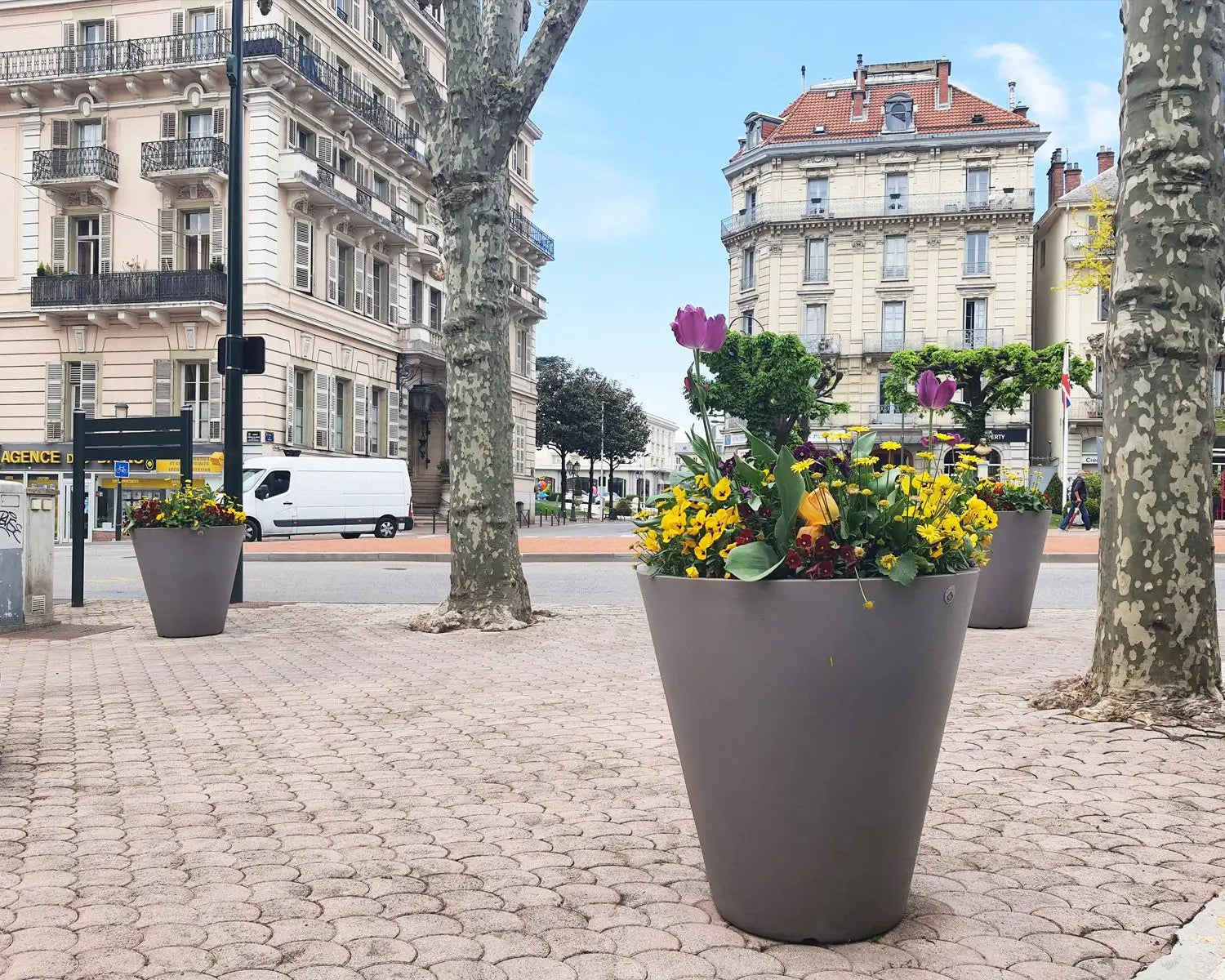 Pot décoratif Pot Vase léger et résistant aux UV pour aménagement extérieur et intérieur