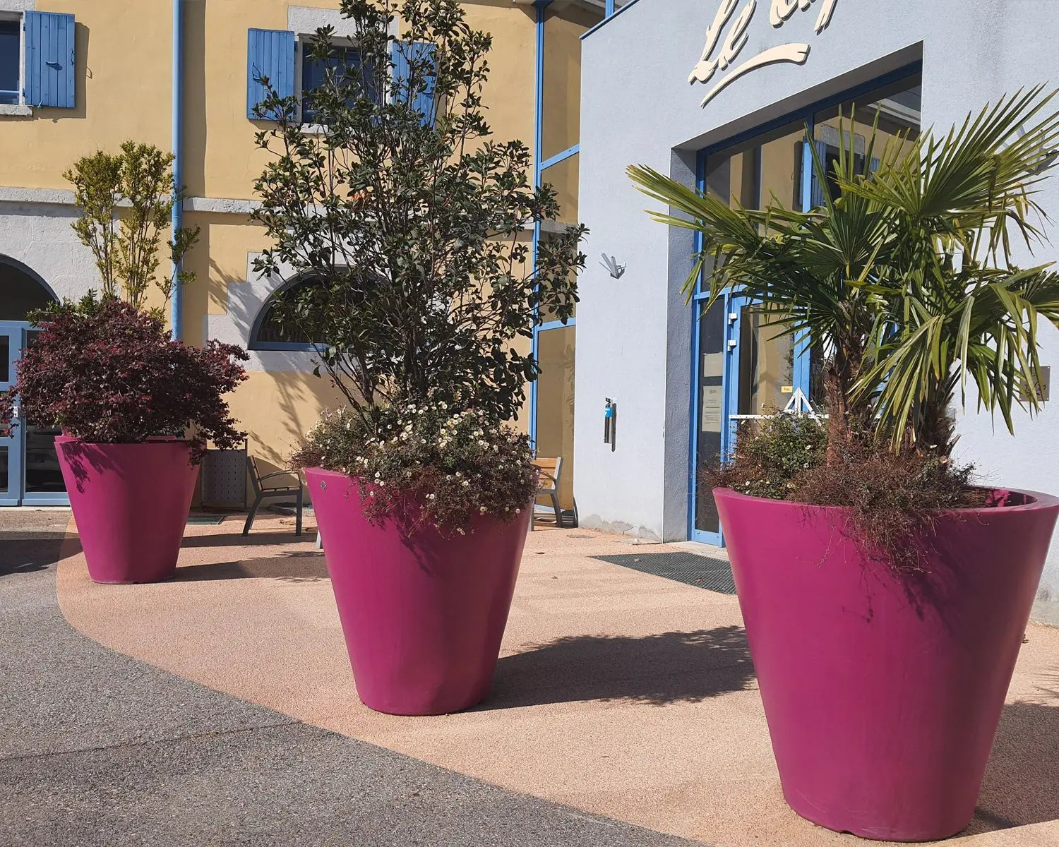 Pot Vase avec ou sans platine de fixation anti-basculement pour stabilité renforcée